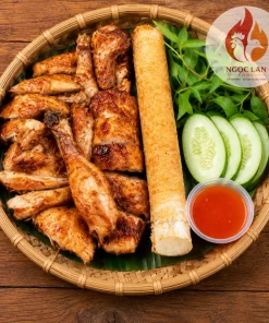 Gà nướng nửa con ăn kèm cơm lam tại Ngọc Lan Food